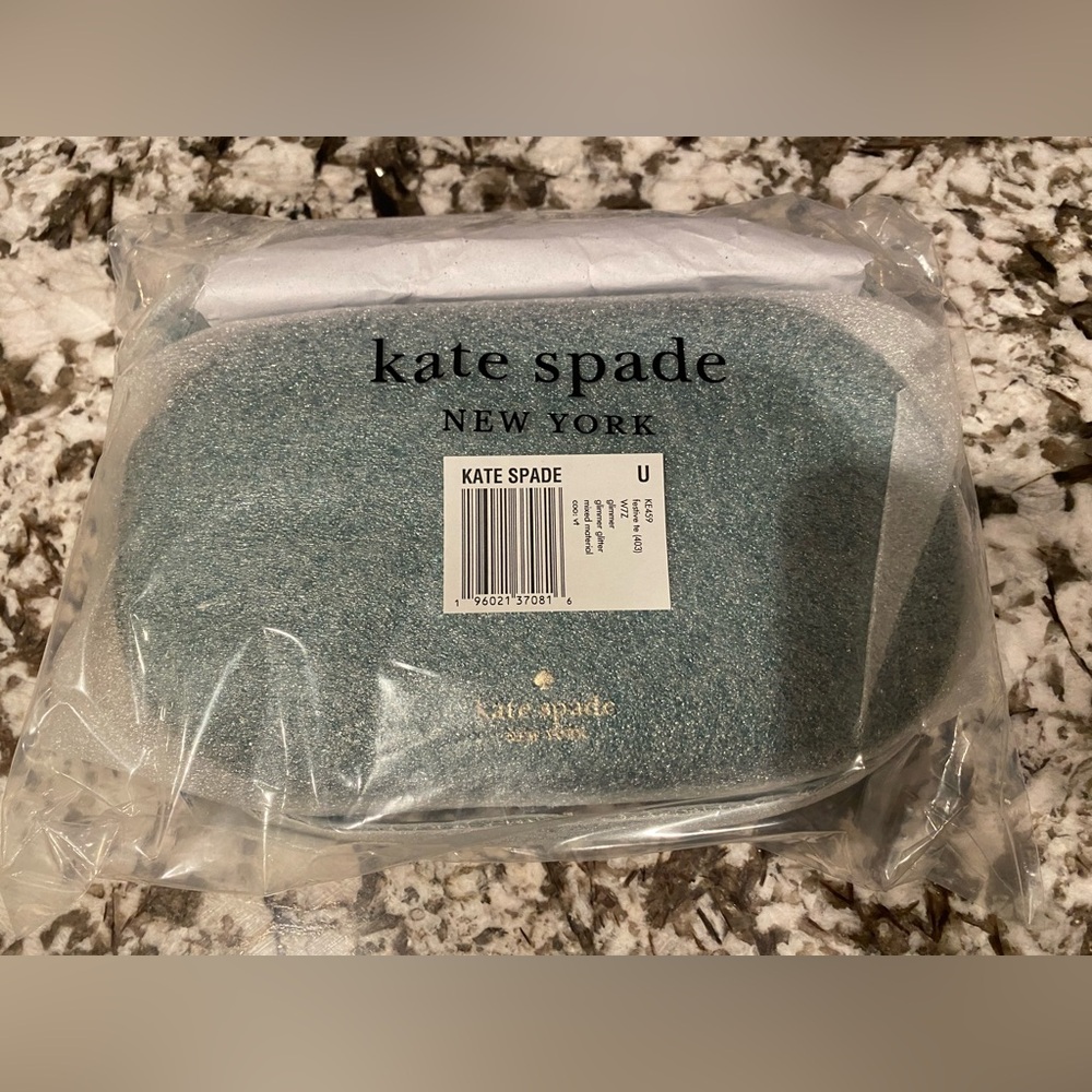 Kate Spade Glitter Crossbody ๐ฉต - Picture 9 of 9
